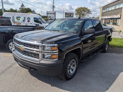 2015 Chevrolet Silverado 1500 Crew Cab 4x4 at Petersen's Garage in Kingston, Ontario