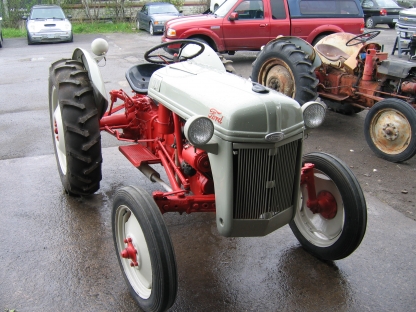 1950 Ford 8n Tractor At Petersen S Garage In Kingston Ontario Autowizard Ca