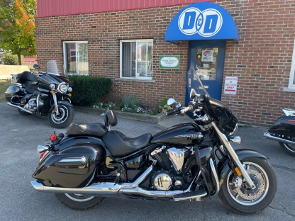 2015 Yamaha Vstar XVS1300CT Deluxe Only $56 BiWkly OAC* at D&D Auto Services Ltd. in Kingston, Ontario